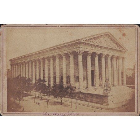 PARIS - LA MADELEINE - PHOTOGRAPHIE ANCIENNE SUR CARTON - FORMAT 110x165mm.