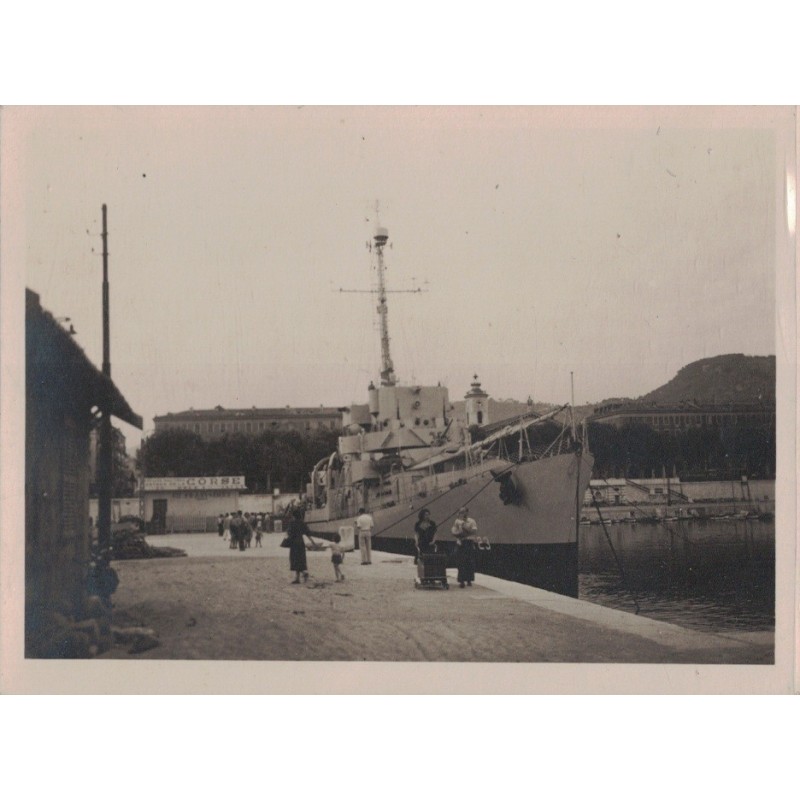 DESTROYER D'ESCORTE "SOMALIE" EN RADE DE NICE - 1947 - PHOTOGRAPHIE.. DESTROYER D'ESCORTE "SOMALIE" EN RADE DE NICE - 1947 - PHOTOGRAPHIE..