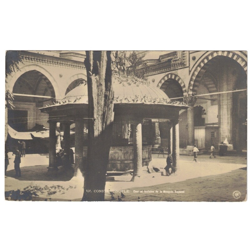 TURKIYE - ISTANBUL - CONSTANTINOPLE - COURT AND FOUNTAIN OF THE MOSQUE BAYAZED TURKIYE - ISTANBUL - CONSTANTINOPLE - COURT AND FOUNTAIN OF THE MOSQUE BAYAZED